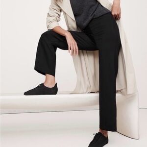 NWT Banana Republic Straight Everywhere Ponte pull on black ankle pants size M
